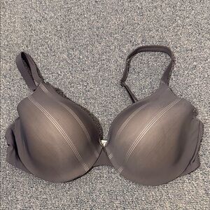 Victoria’s Secret’s Body by Victoria IPEX Gray Bra